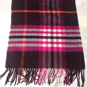 V. FRAAS :Plaid Patterned Scarf in Pink
